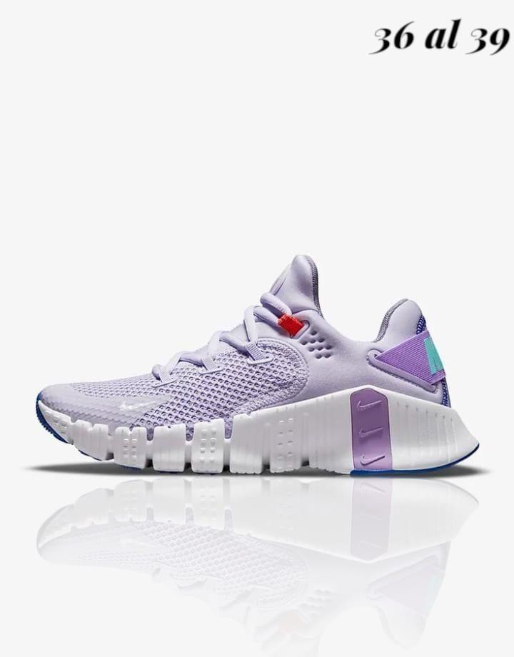 TENIS NIKE METCON MORADO