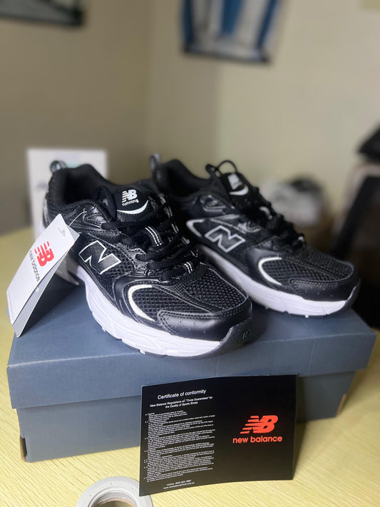 TENIS NEW BALANCE NEGRO/BLANCO