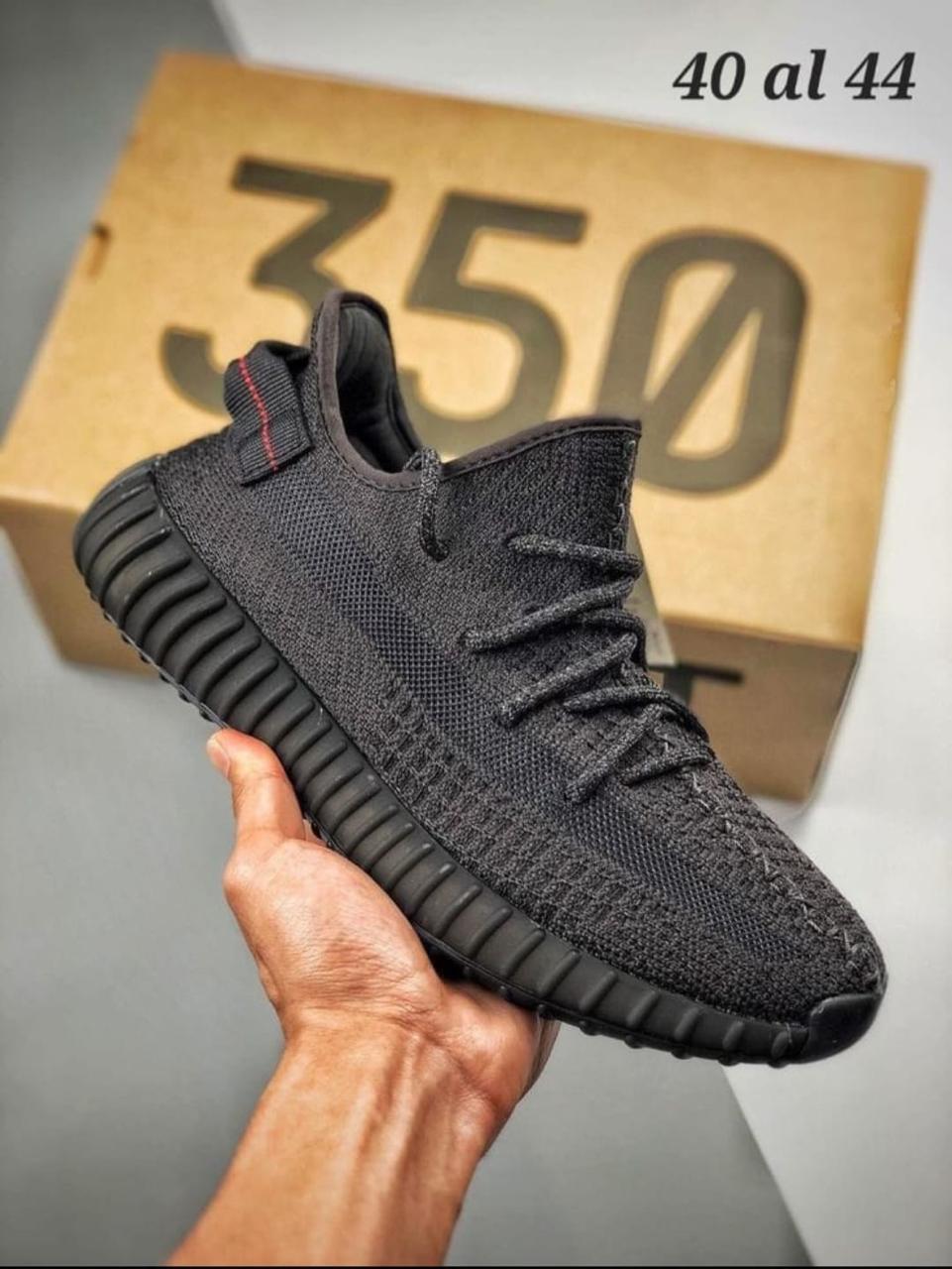 TENIS ADIDAS YEZZY SLIDE NEGROS