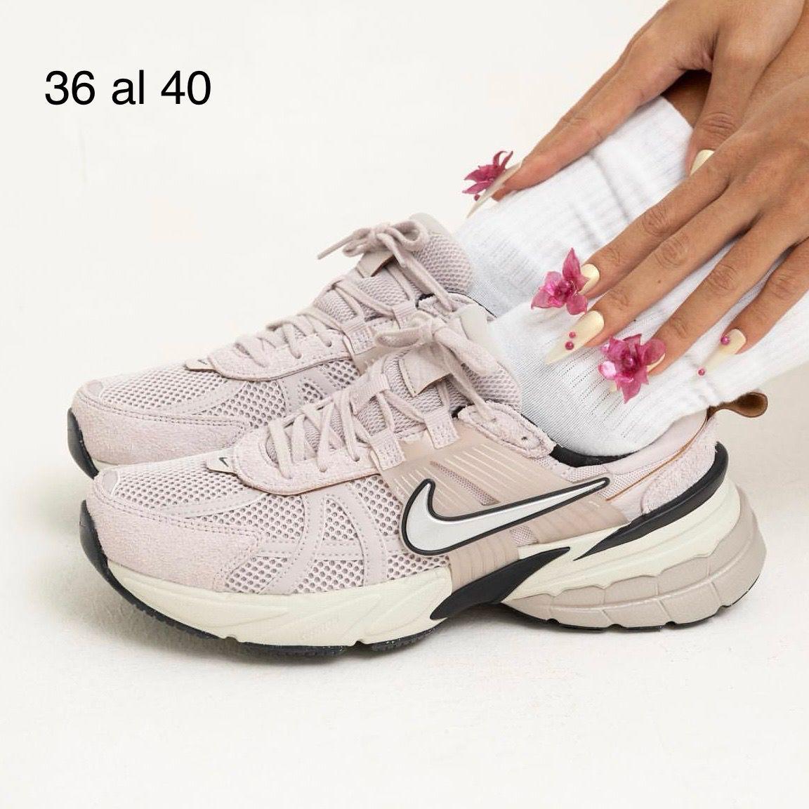 TENIS NIKE V2K ROSA