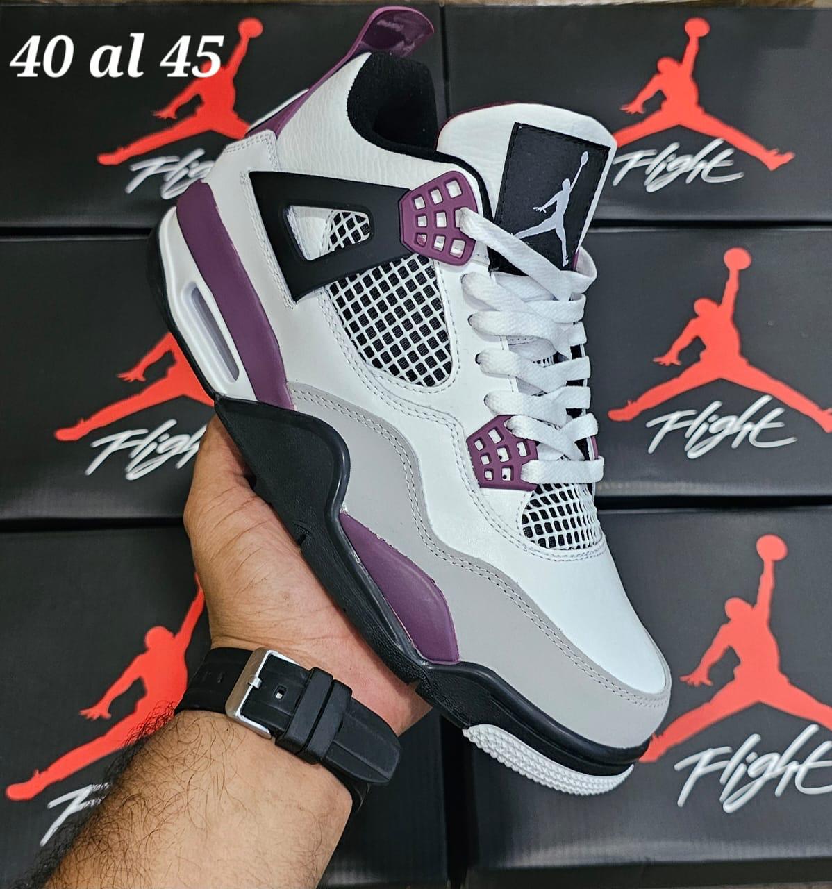 JORDAN RETRO 4