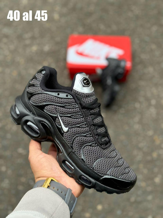 TENIS NIKE TN