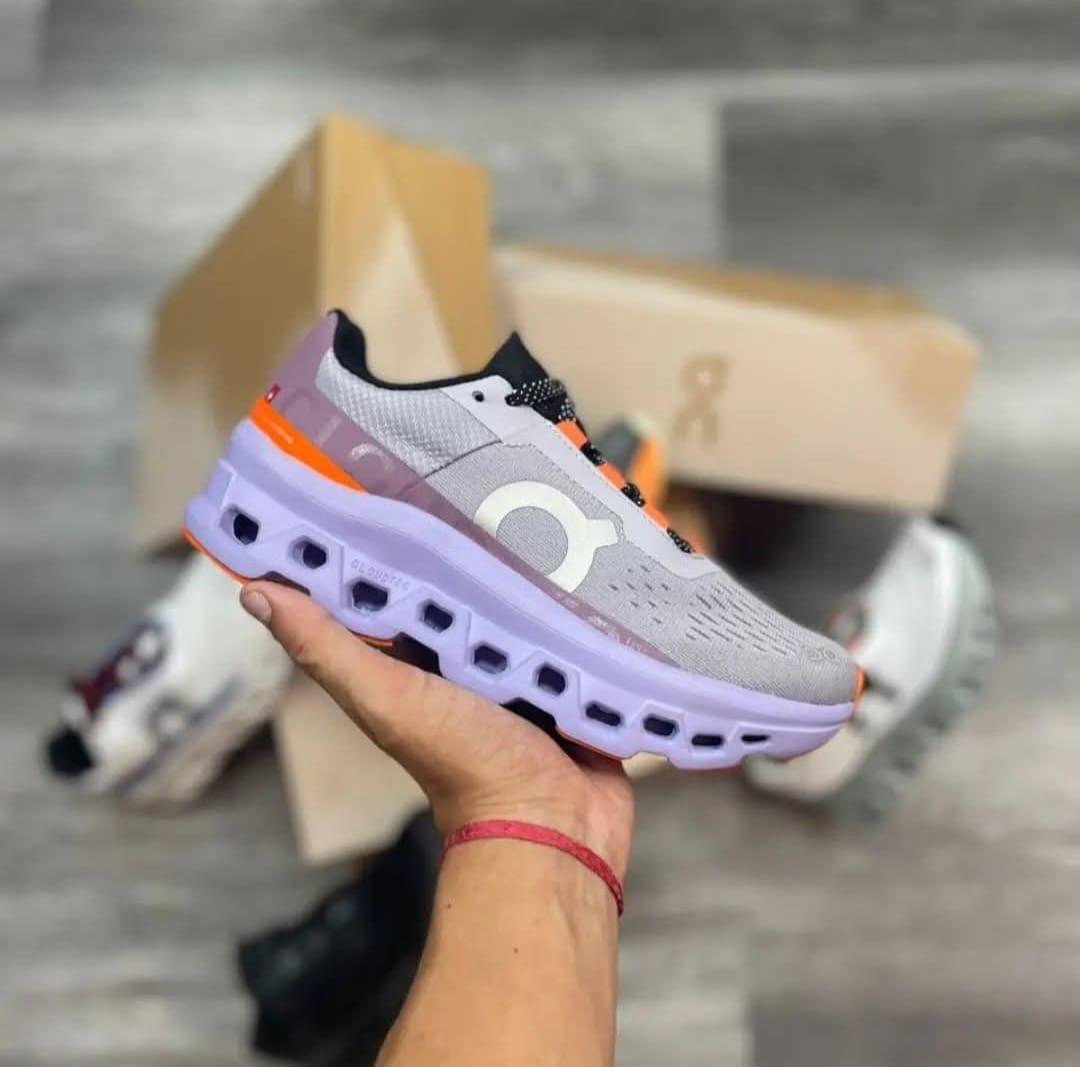 TENIS ON MONSTERSCLOUD MORADO LILA