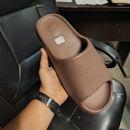 ADIDAS YEZZY SLIDE CAFES