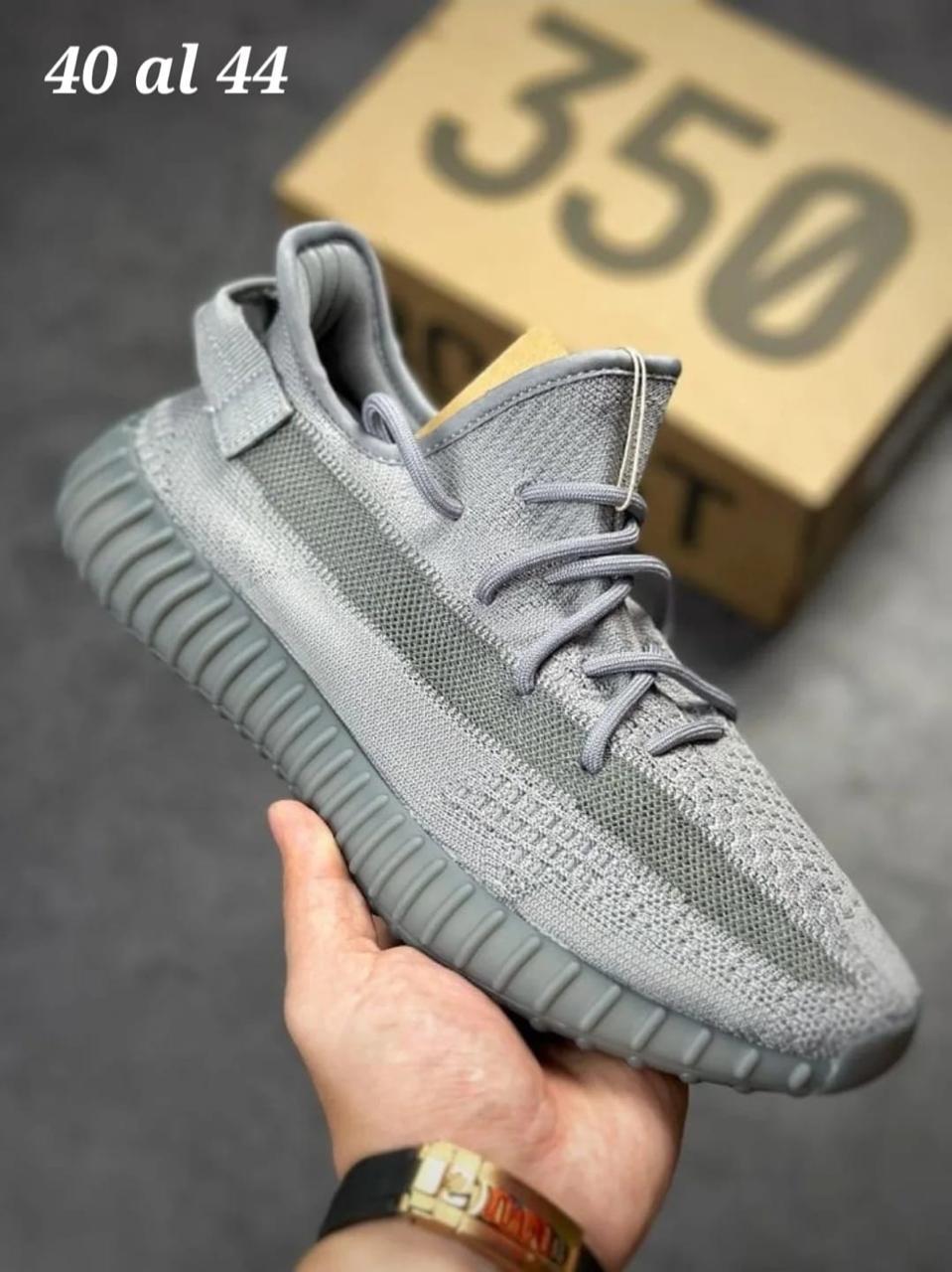 TENIS ADIDAS YEZZY SLIDE GRIS