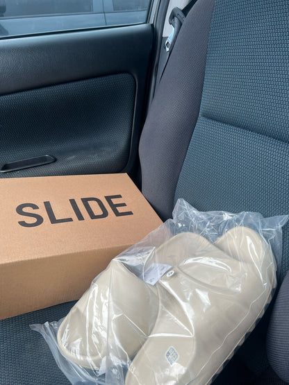 ADIDAS YEZZY SLIDE CREMA